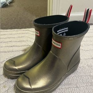 Size 7 hunter boots